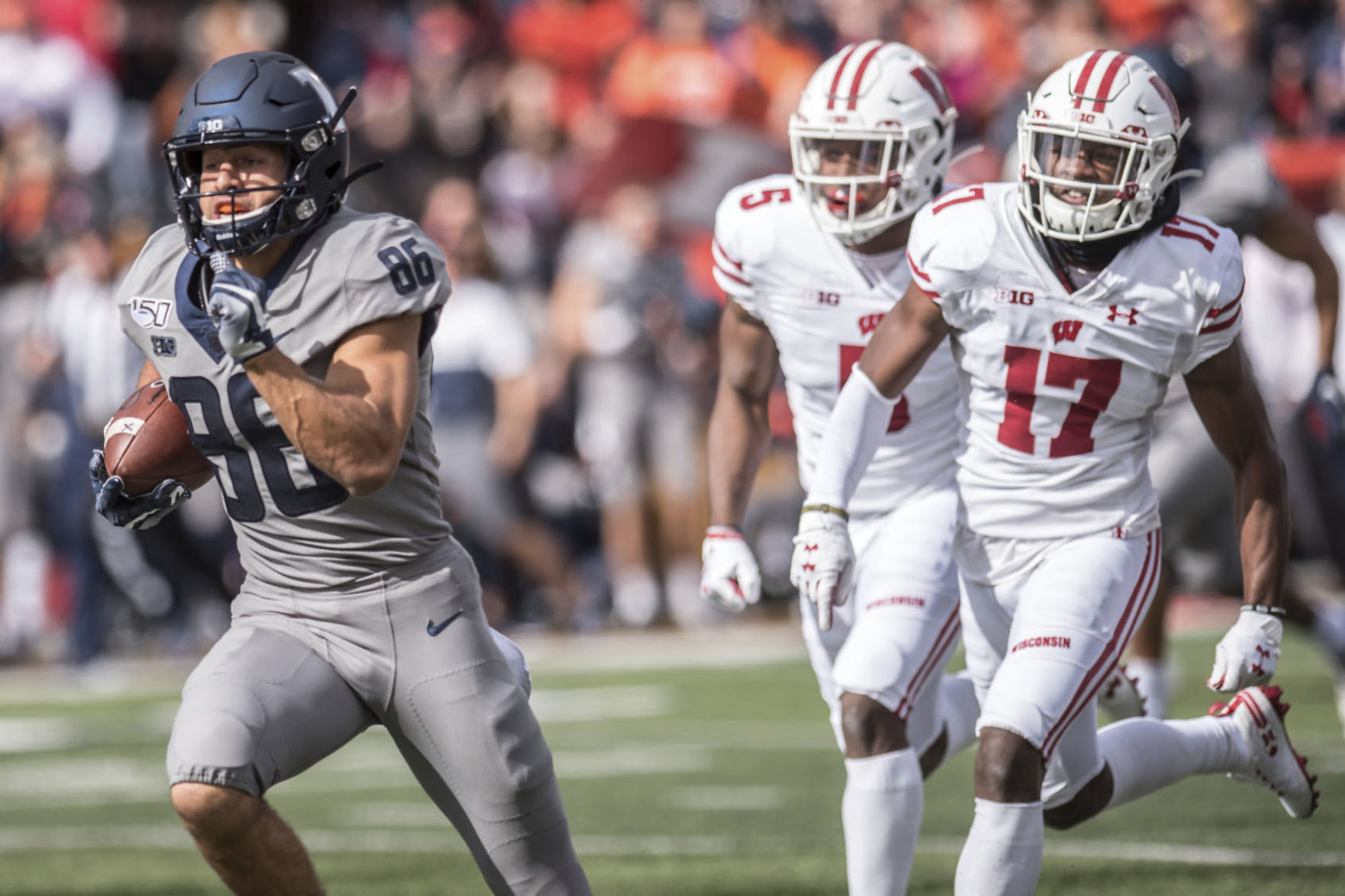 Fighting Illini 24, Badgers 23